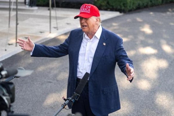 骆驼优配门店 特朗普得偿所愿, 越南妥协的不仅仅是关税? 中国要做好思想准备